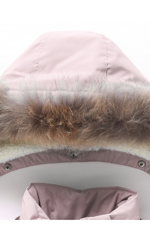 Зимняя парка для девочек розовая с капюшоном.