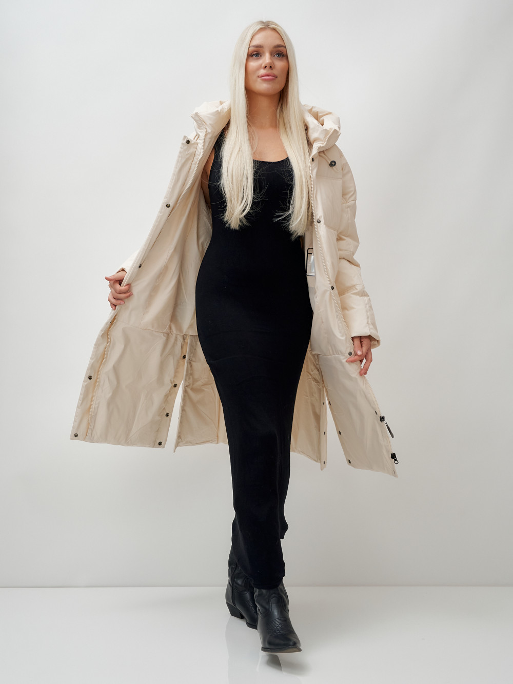 Магазин женской верхней одежды